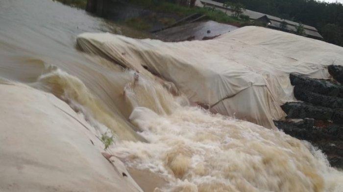 Tanggul Waduk di Kecamatan Takisung Jebol, BPBD Tanahlaut Sebut Kondisi Debit Masih Aman