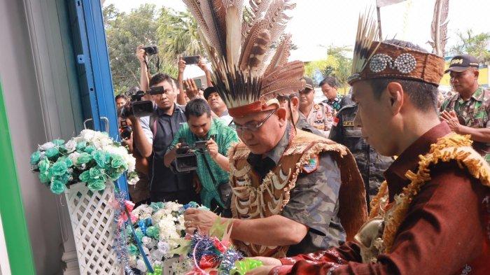 Sayed Jafar Resmikan Bank Kalsel Unit Sengayam