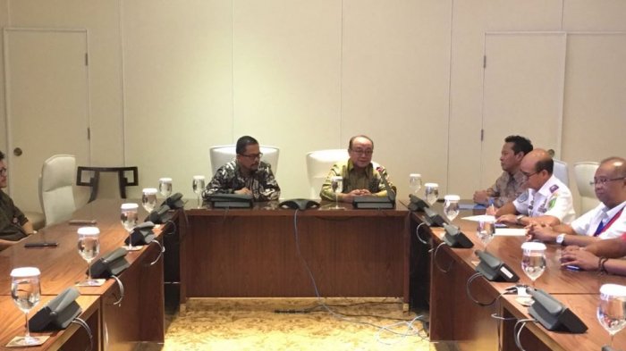 Terkait Pengelolaan Bandara Warukin, Bupati Tandatangani MoU dengan Pertamina dan Pelita Air