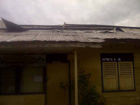 Plafon Jebol, Kantor Guru SDN Tatah Pemangkih Darat Dipindahkan