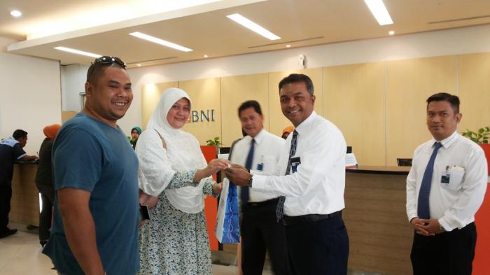 Transaksi di BNI Dapat Souvenir