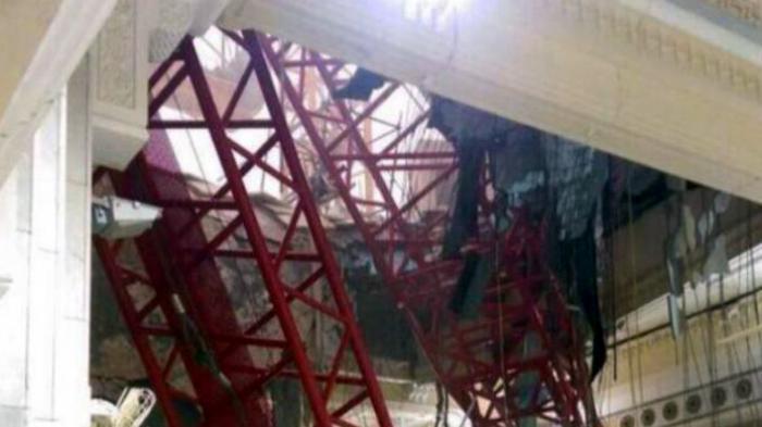 Pemerintah Arab Saudi Sebut Angin Kencang Robohkan Crane