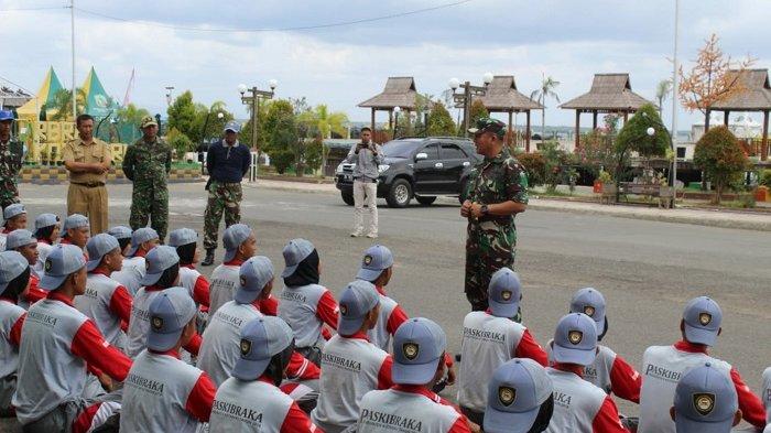 Danlanal Kotabaru Beri Motivasi Kepada Peserta Pasukan Paskibraka Kotabaru