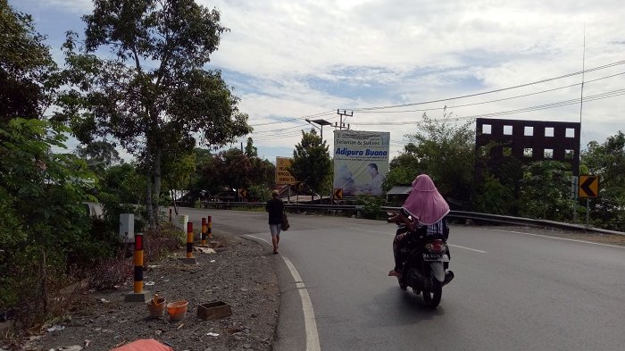 4 Kali Ditabrak Mobil, Pemilik Bangunan di Tikungan  Pangambau Batalkan Buka Warung Kopi
