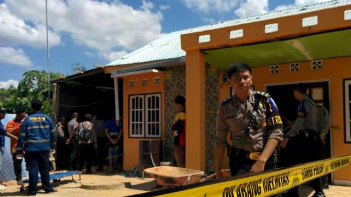 Jenazah Ayu Dikubur Bersama Karpet Mobil