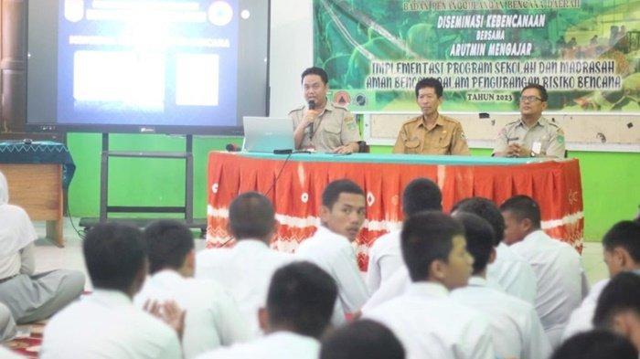 Sebanyak 50 Pelajar Ikuti Kegiatan Diseminasi Kebencanaan Sekolah yang Diadakan BPBD Kabupaten Tanbu