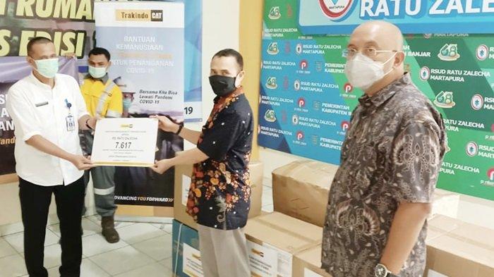 Trakindo Serahkan Bantuan Ribuan APD, Dukung Tim Medis di Kalsel Tangani Covid-19