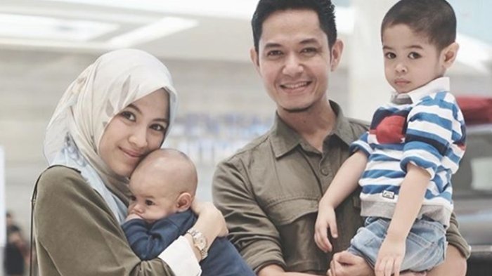 Jarang Terlihat Pamer, Ternyata Begini Tajirnya Pasangan Dude Harlino-Alyssa Soebandono