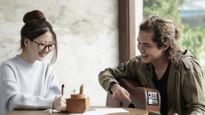 Valerie Pola Gaet Dul Jaelani Jadi Model Video Klip, Single Kedua Untuk Mantan