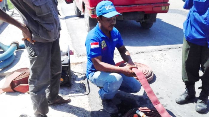 Wow! Dokter di Banjarbaru Ini Berhari-hari Atasi Kebakaran Lahan