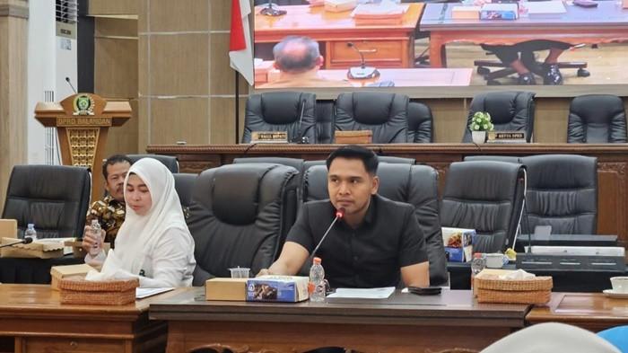 Beasiswa  1000 Sarjana untuk PPP Paruh Waktu Tak  Bisa Dibayarkan, DPRD Balangan Berikan Solusi Ini