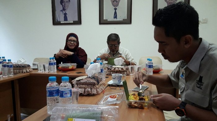Yellow Rice Populerkan Nasi Kuning Banjar