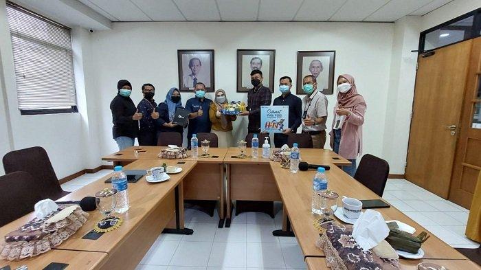 Kunjungan ke Banjarmasinpost, PLN Kalselteng Ucapkan Selamat HPN 2022