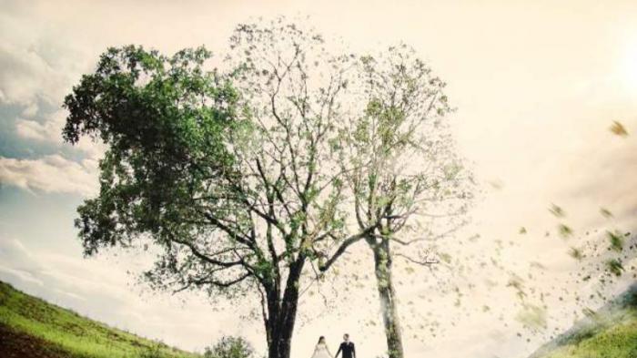 Serunya Foto Pre Wedding di Tirai Hujan Kalimantan Selatan