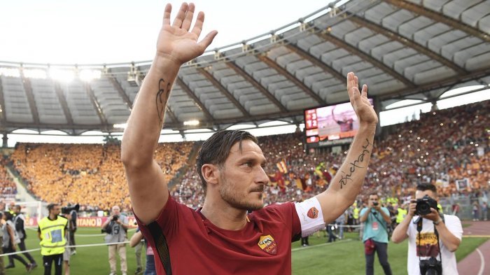 Kini Totti Direktur AS Roma