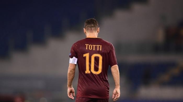 Totti Memastikan Laga AS Roma Lawan Genoa Adalah Penampilan Terakhirnya