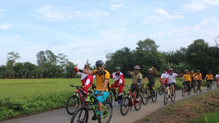 Gowes Sinergitas Polres HST Meriah, 150 Peserta Ikut Kayuh Sepeda