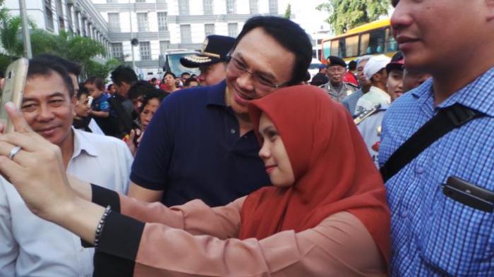 Terminal Rawamangun Tiba-tiba Riuh, Ternyata Ahok Penyebabnya