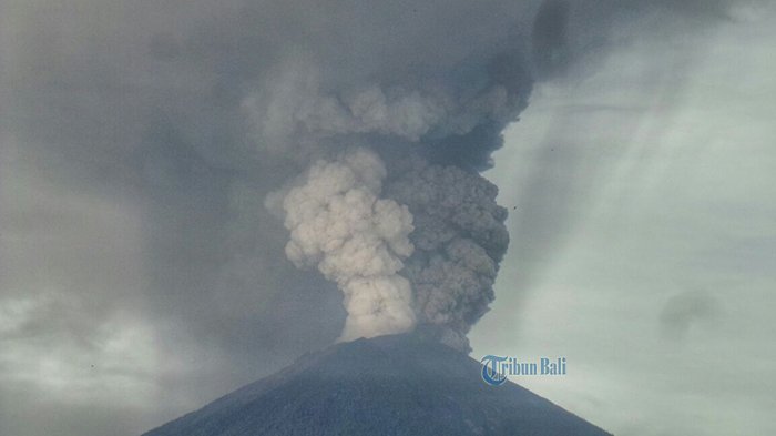 Gunung Agung Naik ke Level Awas, Mengacu 1963 Begini Potensi Letusan yang Bakal Terjadi