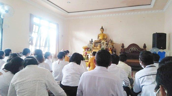 Waisak di Kapul Kabupaten Balangan Berlangsung Khidmat, Panitia Sediakan Tenda untuk Ibadah