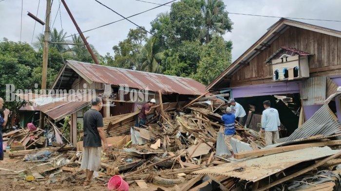 Kadinsos HST Segera Kirimkan Data 10 Korban Banjir HST yang Meninggal Dunia