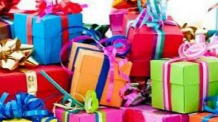 Tutorial Bungkus Kado Beragam Model, Cocok untuk Momen Natal 2021 dan Tahun Baru hingga Ulang Tahun