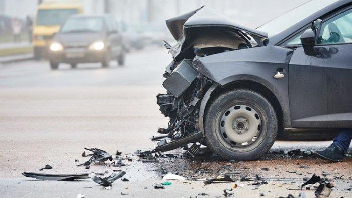 Tabrak Truk Fuso di Tapin, Tiga Wanita Penumpang Sigra Tewas, Pulang Hadiri Perkawinan di HSU