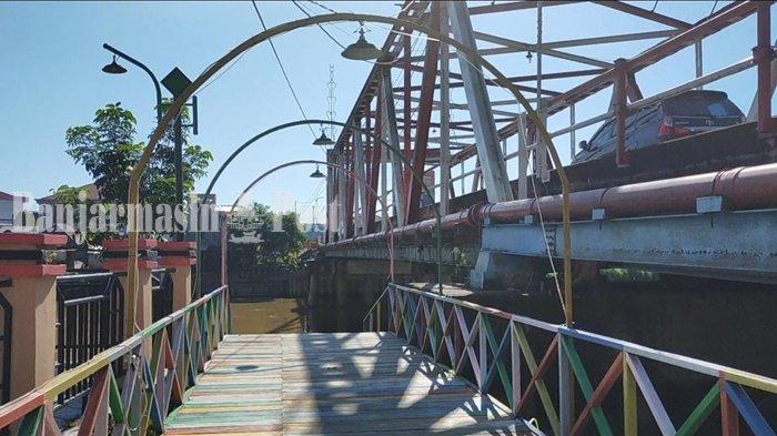 Indah Saat Malam, Jembatan Dekat Maskot di Amuntai Penuh Lampu Hias