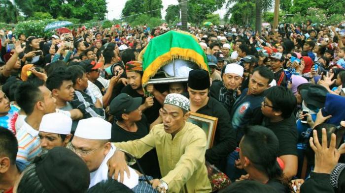 Dari Anak Hilang sampai Aksi Copet Warnai Pemakaman Olga