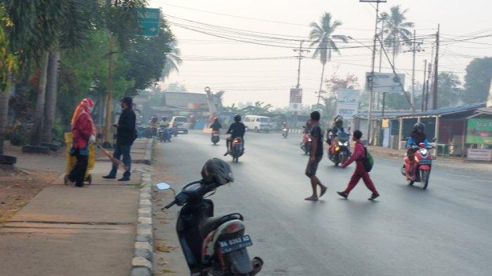 Info Cuaca Ekstrem BMKG Kamis 5 Oktober 2023, Jambi dan Kalbar Hujan Deras, Kalsel Siapkan Masker