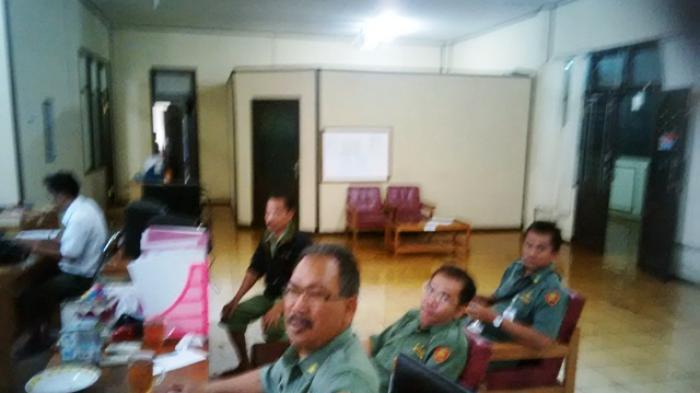 Mulai Surut Air yang Masuk ke Kantor Dinas PU Palangkaraya