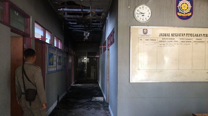Ditemukan Kain Berbau Bensin, Kasatpol PP Tegaskan Pelaku Pembakar Kantor Pol PP Bukan Anggotanya