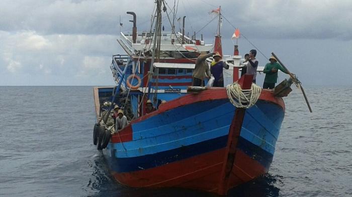 Kapal Nelayan Dibajak 3 ABK di Perairan Aru, Puluhan Orang Disandera, 9 Awak Kapal Cebur ke Laut