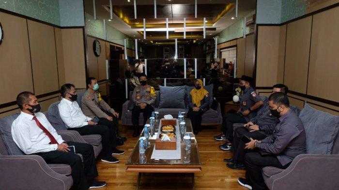 Menerima Jajaran Bawaslu, Kapolda Kalsel Sampaikan Harapan ini