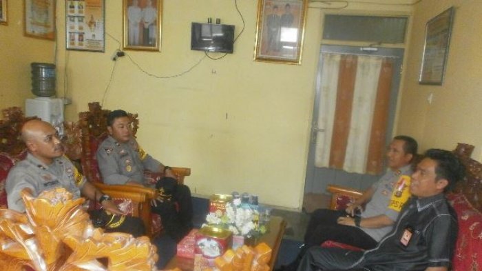 Kapolres Kapuas Datangi Kantor KPU, Ada Apa?