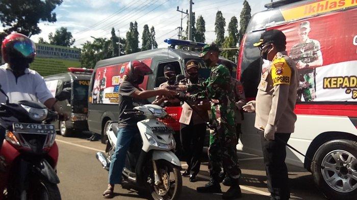 TNI Polri di Tala Blusukan Sapa Pengojek dan Buruh, Ini yang Dilakukan