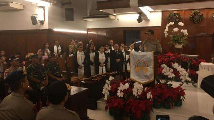 Kapolri dn Panglima TNI Turun Langsung ke Katedral, Pastikan Malam Natal Aman