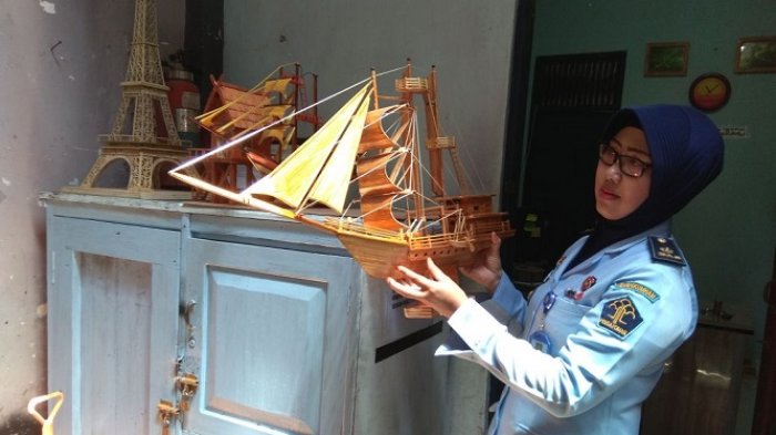 Karya Warga Binaan Sampai Dikagumi Pejabat Rutan Cantik Ini,