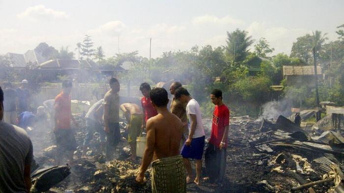 Api Lalap Enam Rumah Warga Astambul Kota