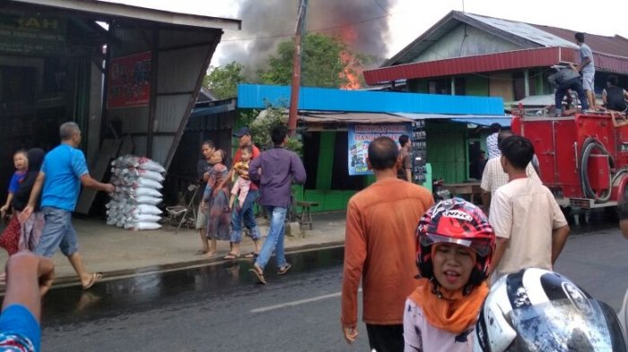 Enam Rumah di Pelampitan Hilir Terbakar