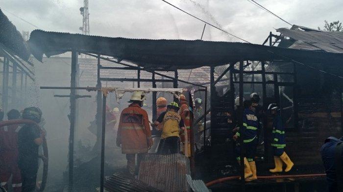 BREAKING NEWS : Si Jago Merah Mengamuk, Lalap Bedakan Enam Pintu di Keraton Martapura