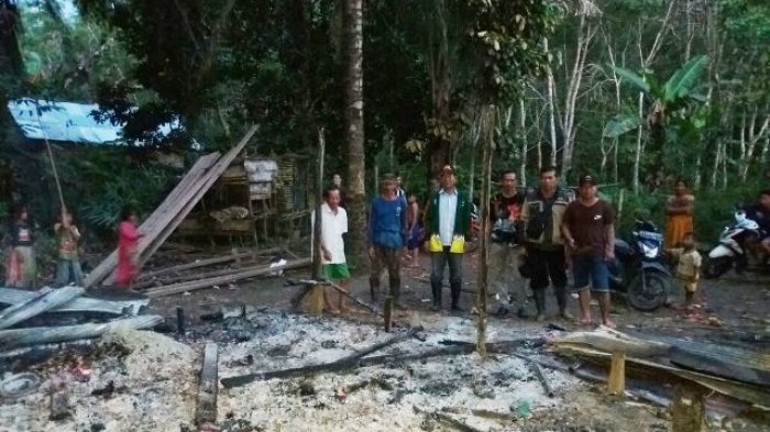 Api Muncul dari Dapur, Dua Rumah di Balangan Ini Pun Tinggal Puing