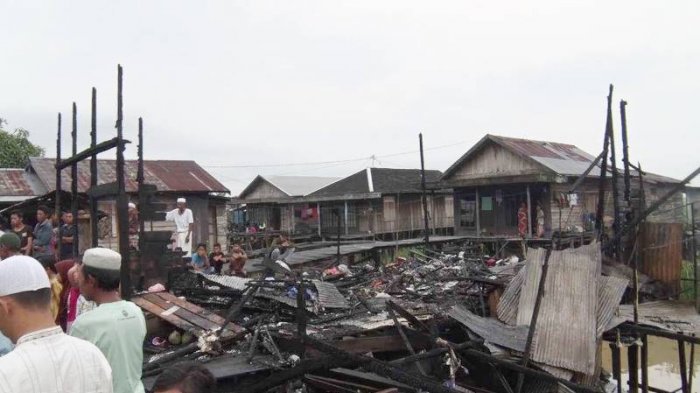 Kebakaran di Sungai Bagandi Diduga Akibat Arus Pendek Listrik