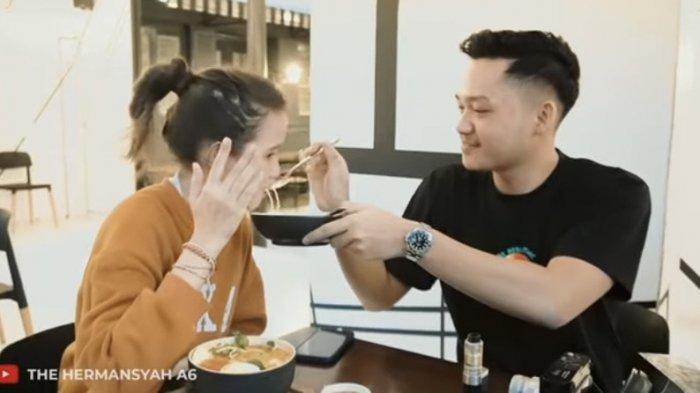 Meski Pendiam, Krisdayanti dan Raul Lemos Beri Kesan Baik ke Sarah Menzel Kekasih Azriel Hermansyah