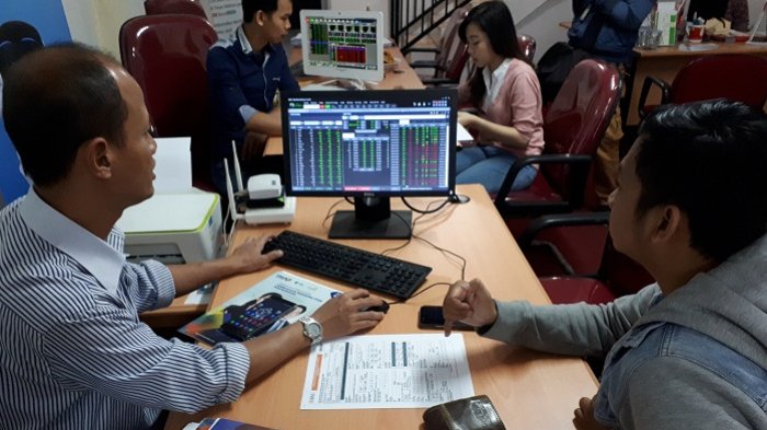 Kurs Rupiah Melemah ke Level Rp 14.745 per Dolar AS, Ini Prediksi Bloomberg