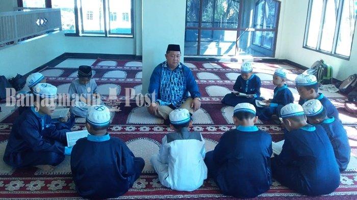 Kalselpedia: Inilah Masjid Agung Miftahul Ihsan di Banjarmasin Kalimantan Selatan