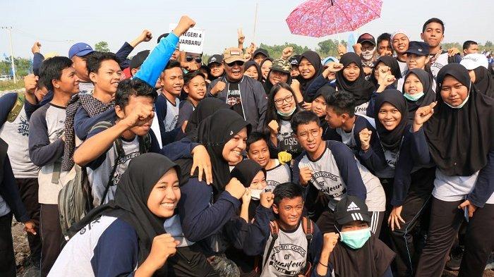 Rahma Tak Peduli Kotor, Untuk Ikut Andil Tanam 2 juta Pohon se Kalsel