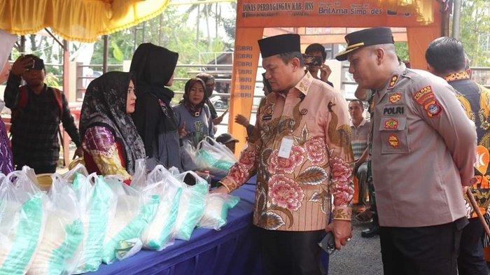 Luncurkan Safari Beras Murah Bersubsidi untuk Masyarakat Miskin, Polres HSS Salurkan di 10 Polsek
