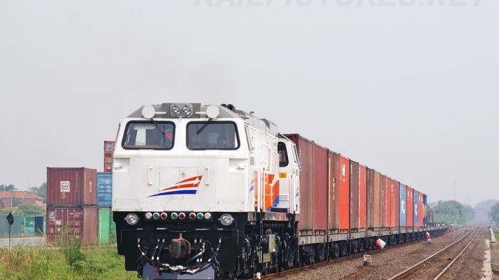 Masinis KA Komuter Surabaya-Sidoarjo Tewas Terjepit