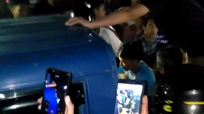 Diduga Mabuk, Penabrak Lari Dikerumuni Warga Jalan AMD Banjarmasin, Ini yang Terjadi Kemudian